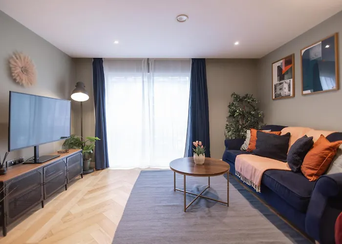 King's 23 * يورك